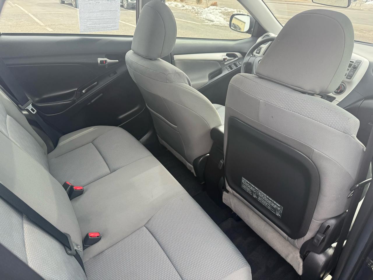 Toyota Matrix S 5-Speed AT 2009