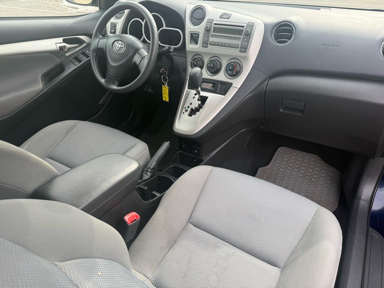 Toyota Matrix S 5-Speed AT 2009