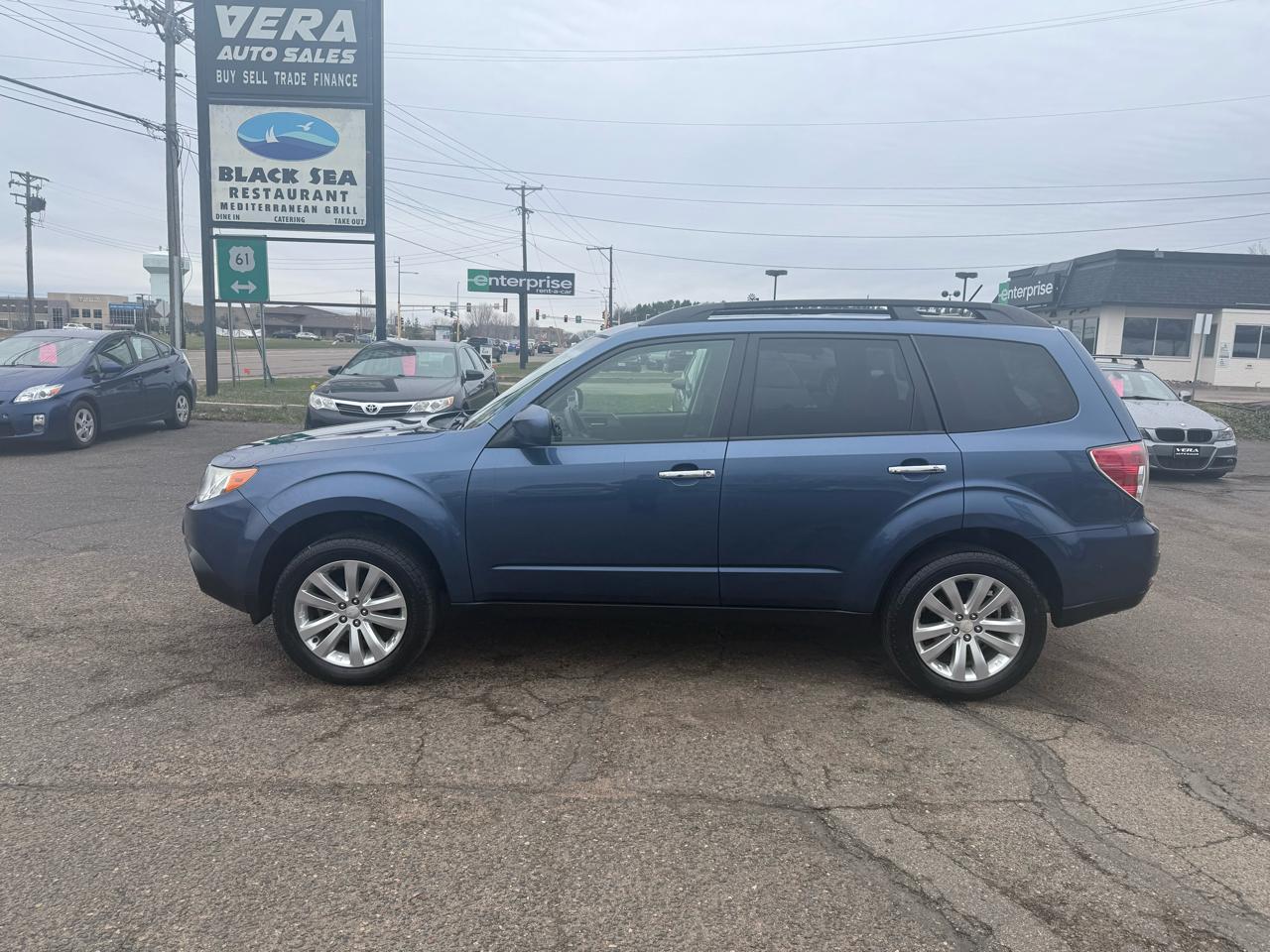 Subaru Forester 2.5X Premium 2011