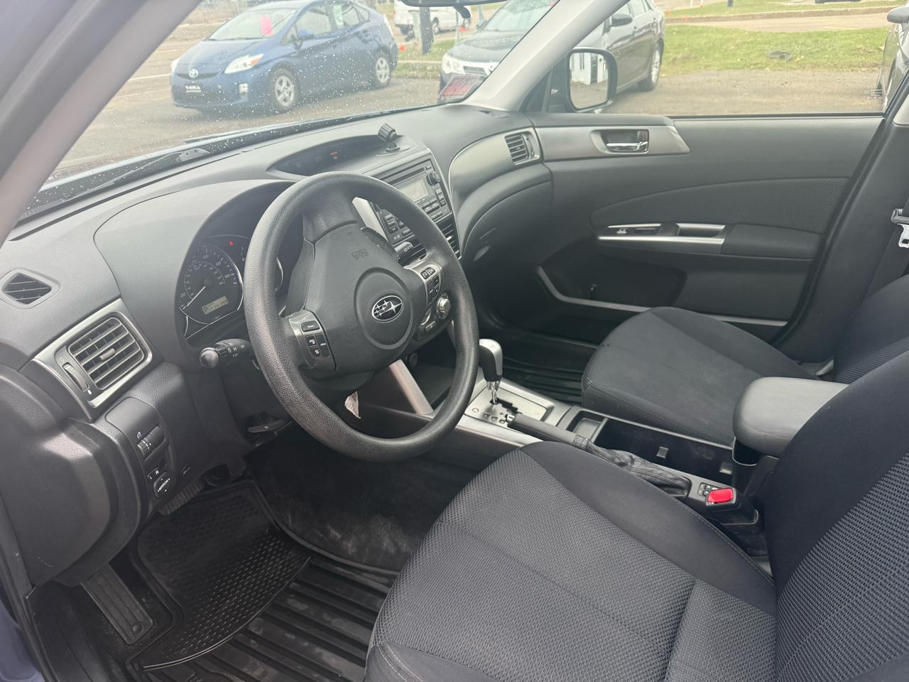 Subaru Forester 2.5X Premium 2011