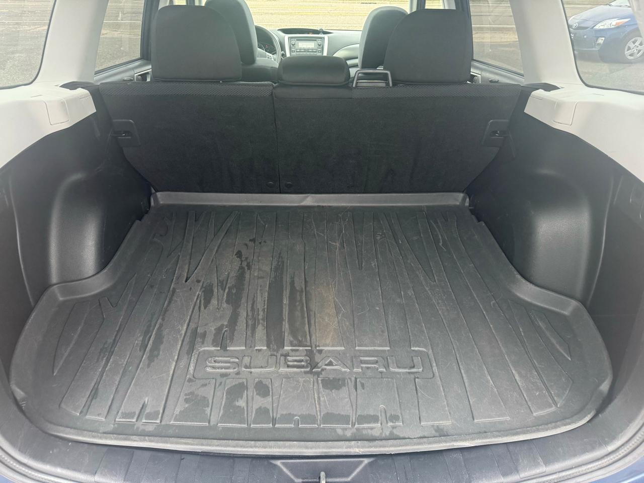 Subaru Forester 2.5X Premium 2011