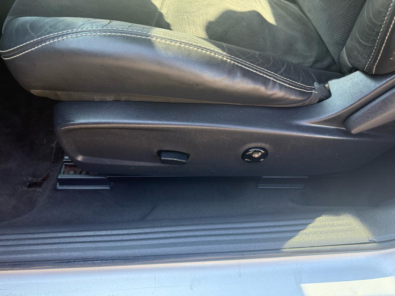 Dodge Challenger SRT8 2012