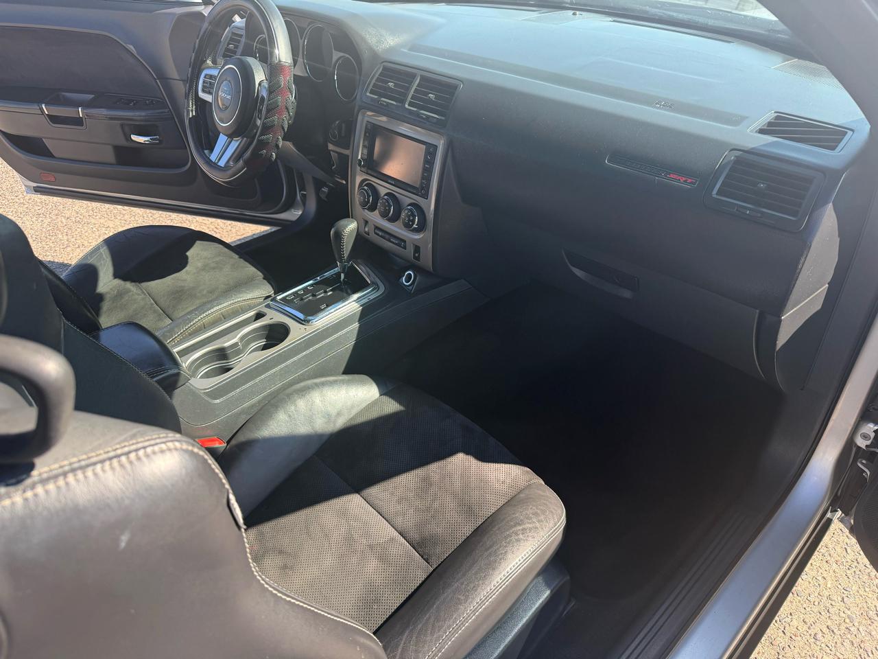 Dodge Challenger SRT8 2012