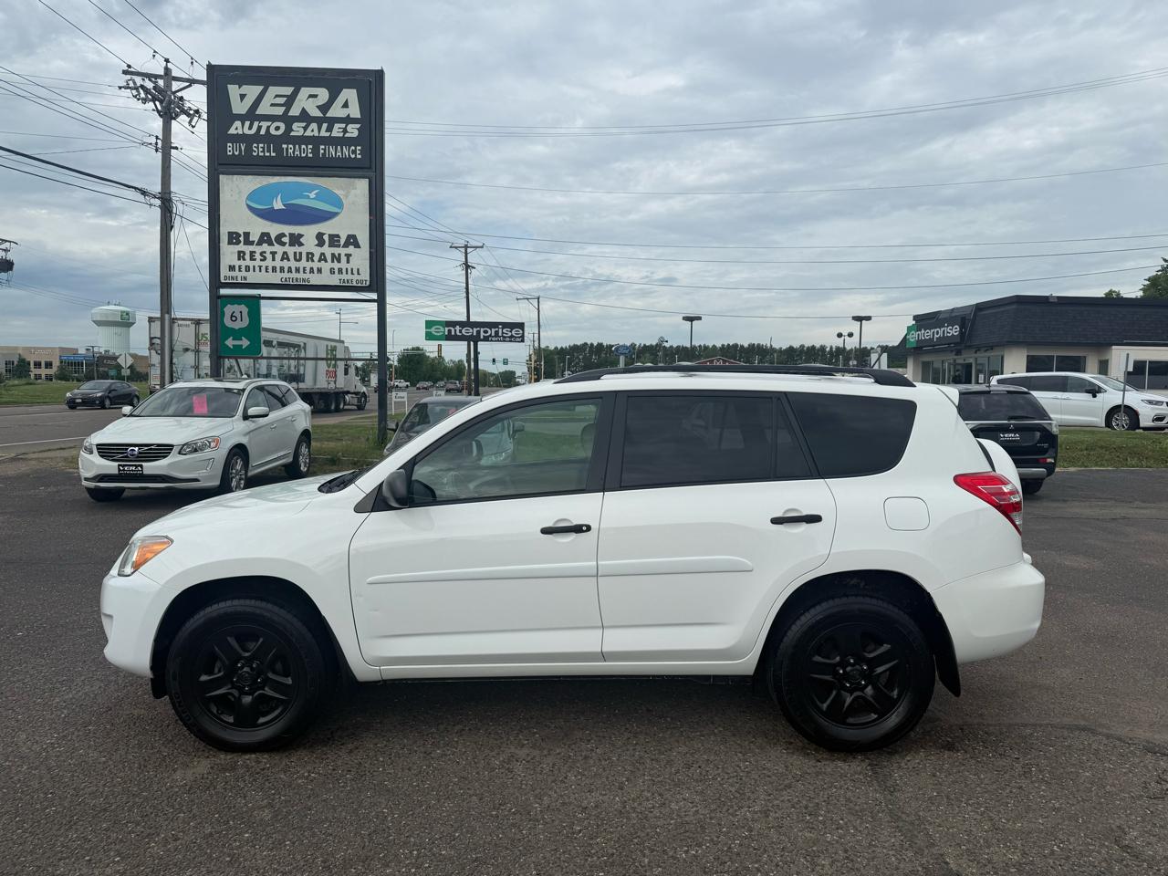Toyota RAV4 Base I4 4WD 2010