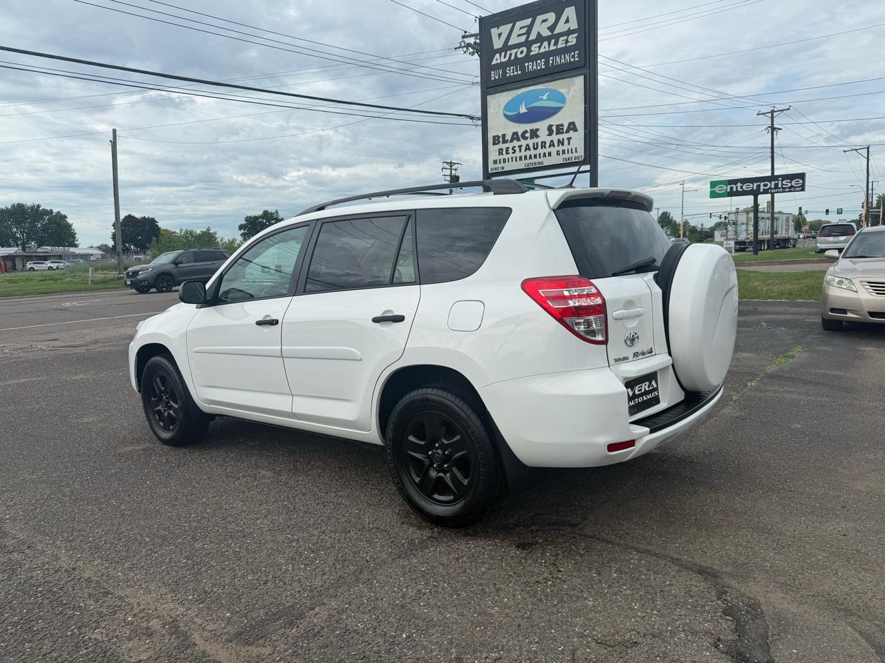 Toyota RAV4 Base I4 4WD 2010