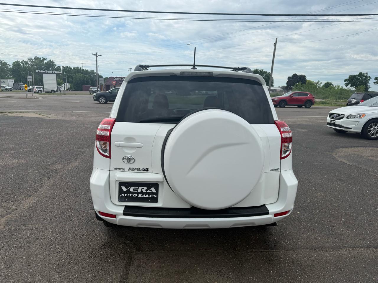 Toyota RAV4 Base I4 4WD 2010
