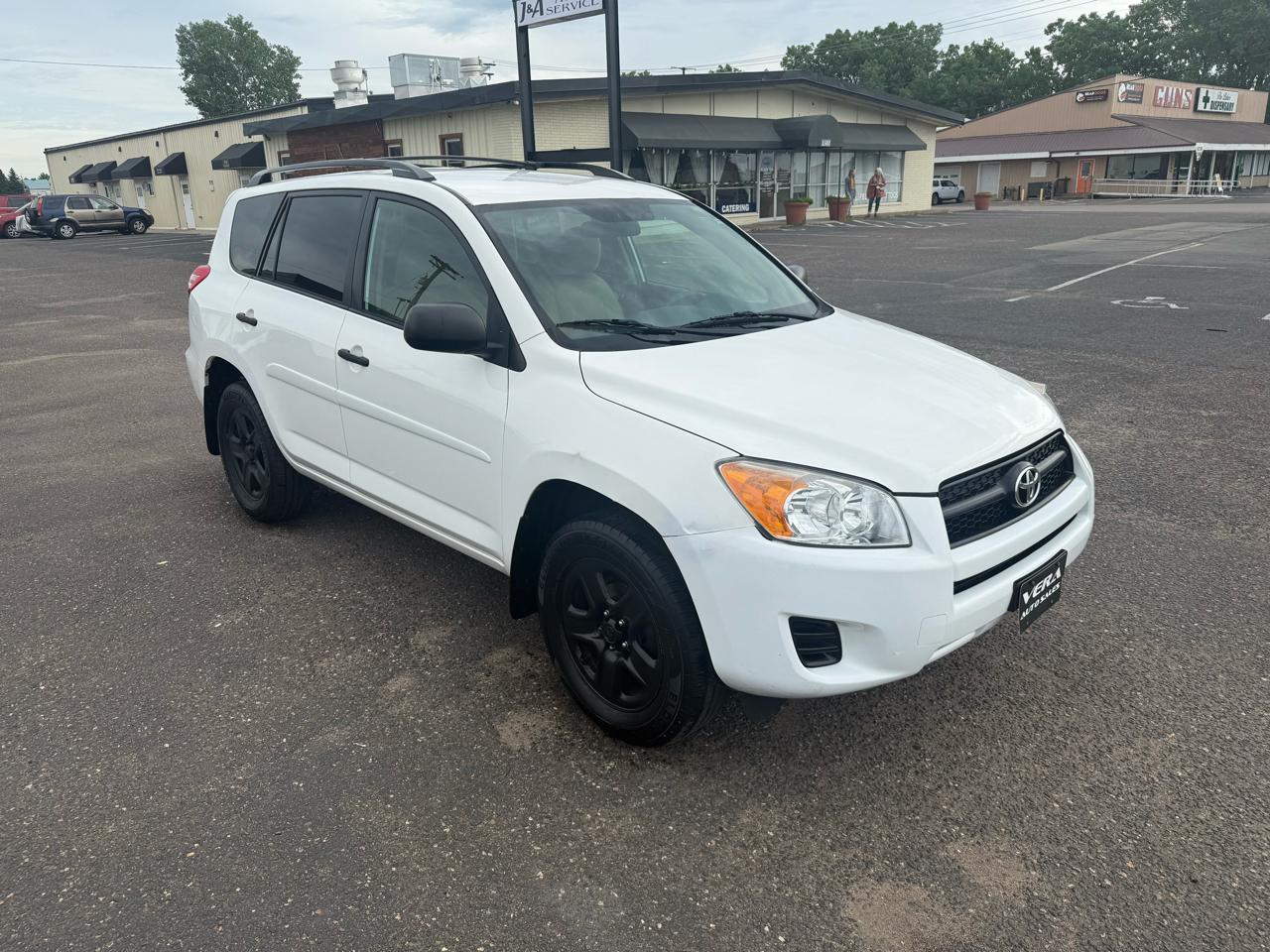 Toyota RAV4 Base I4 4WD 2010