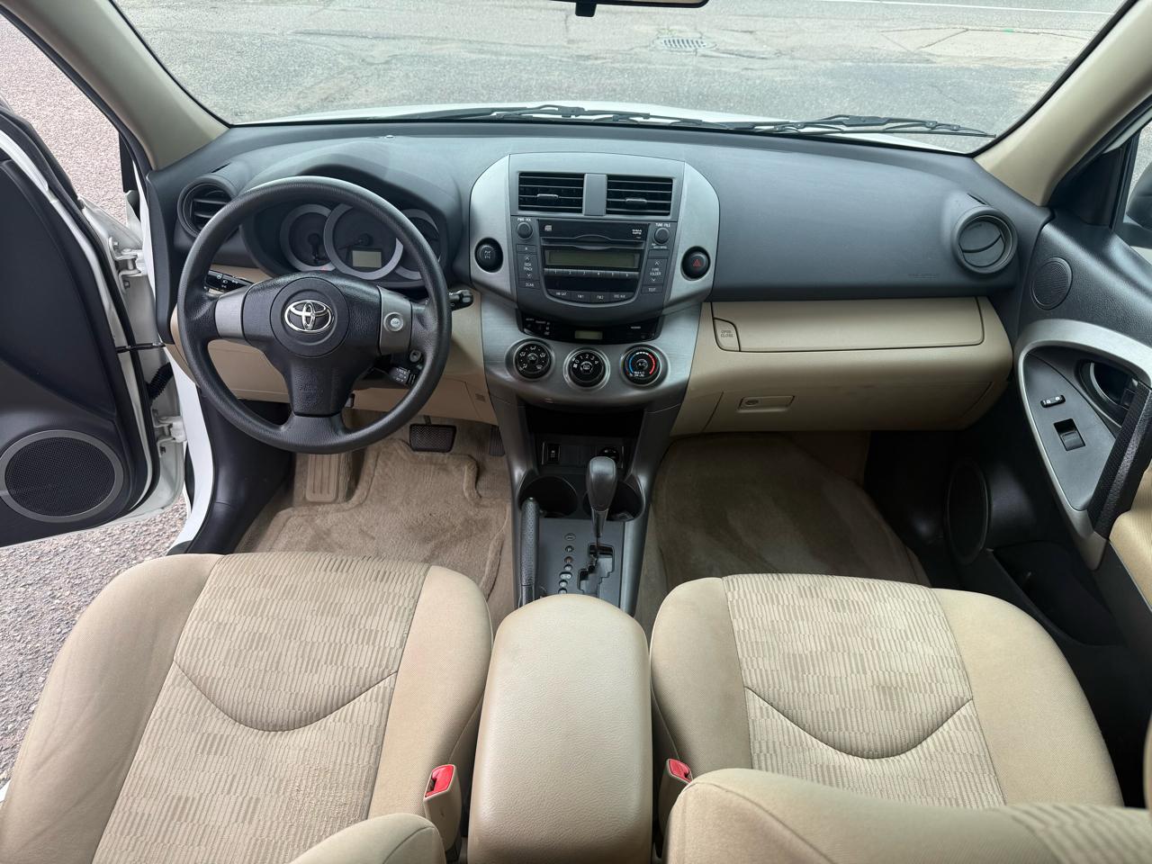 Toyota RAV4 Base I4 4WD 2010