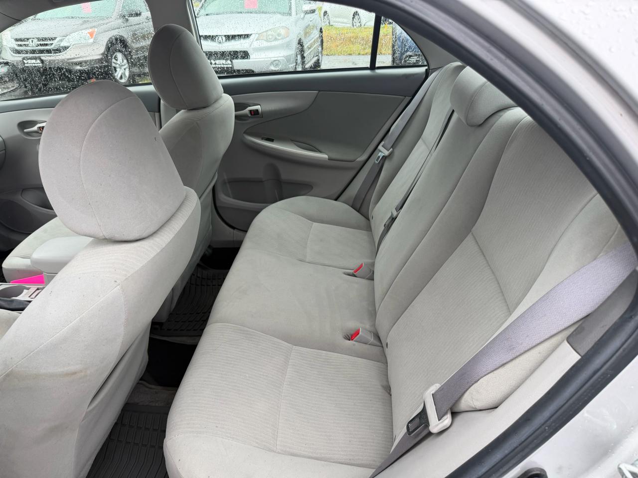 Toyota Corolla LE 4D Sedan 2010