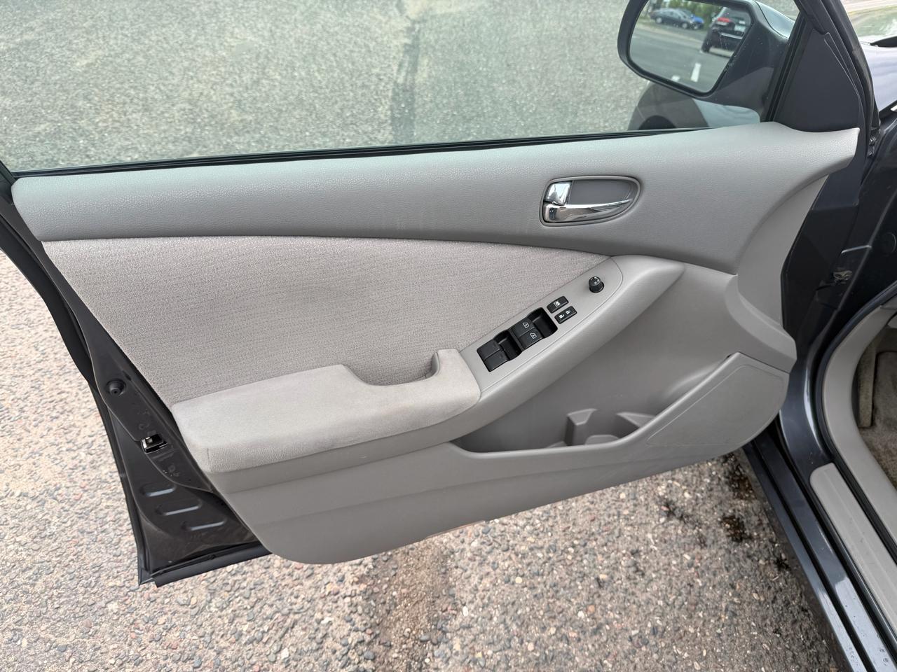 Nissan Altima 2.5 S 2010
