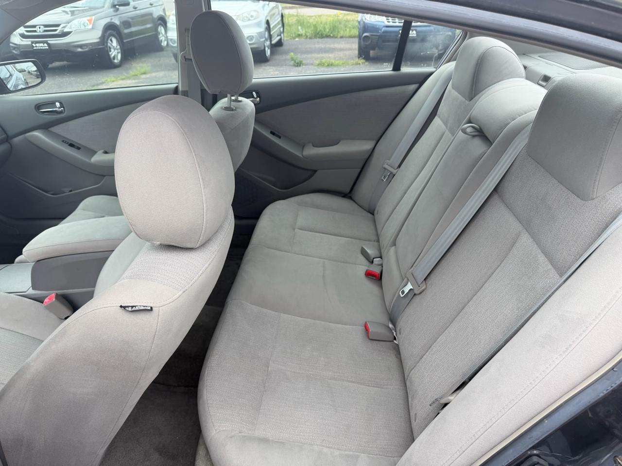 Nissan Altima 2.5 S 2010