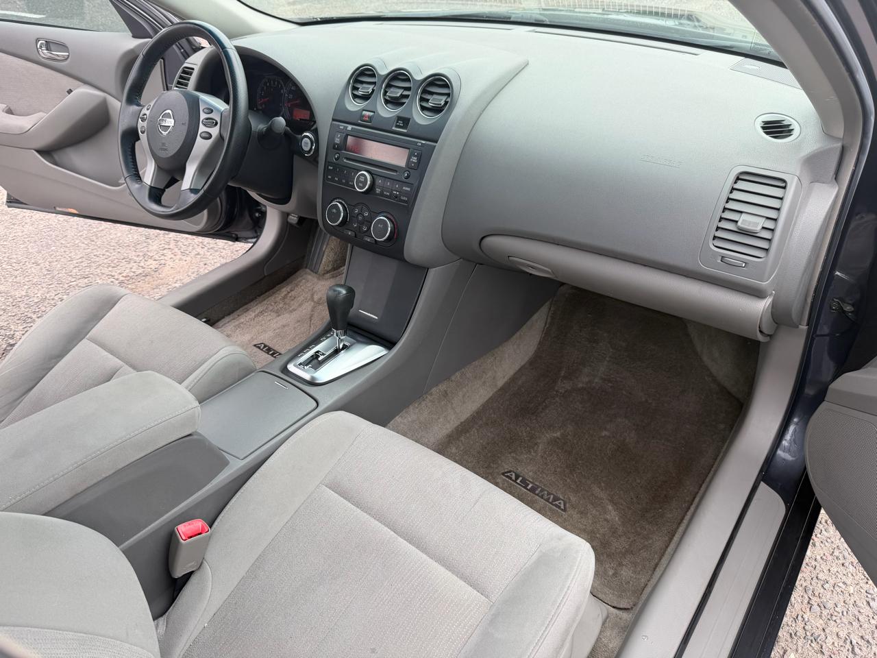 Nissan Altima 2.5 S 2010