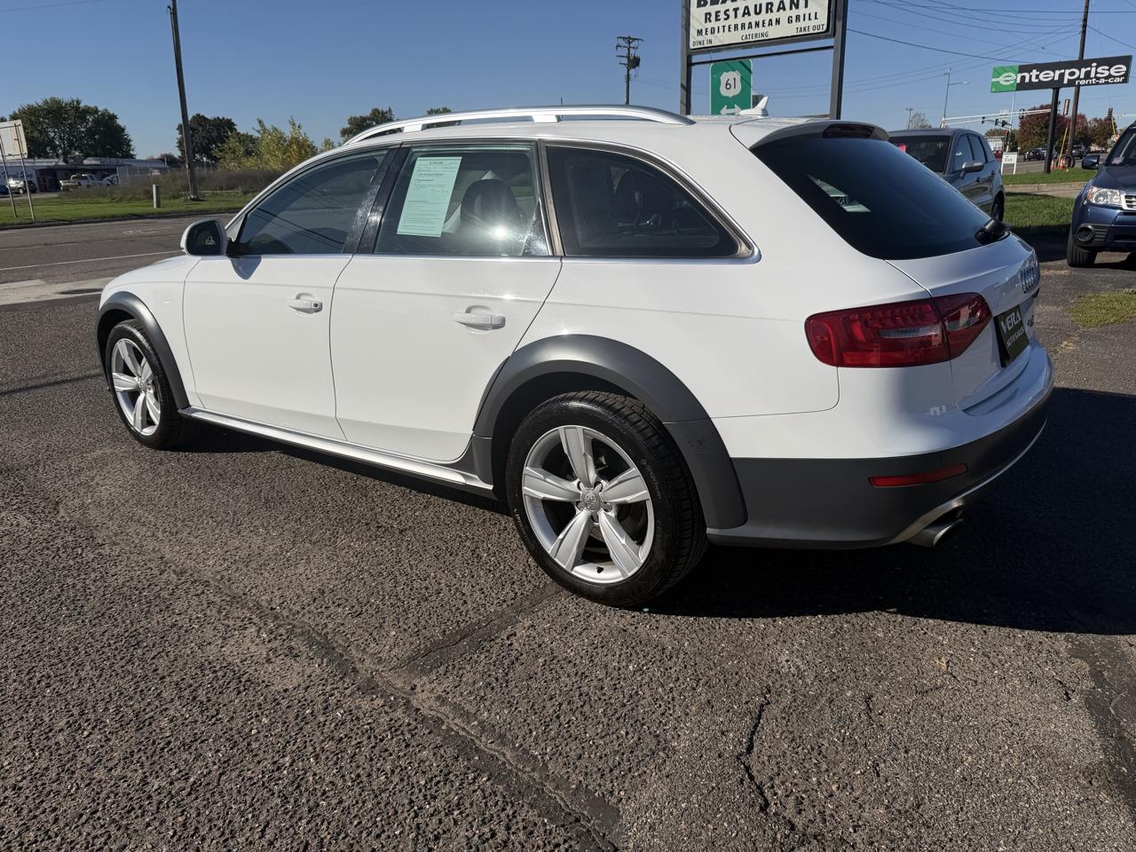 Audi A4 allroad photo 3