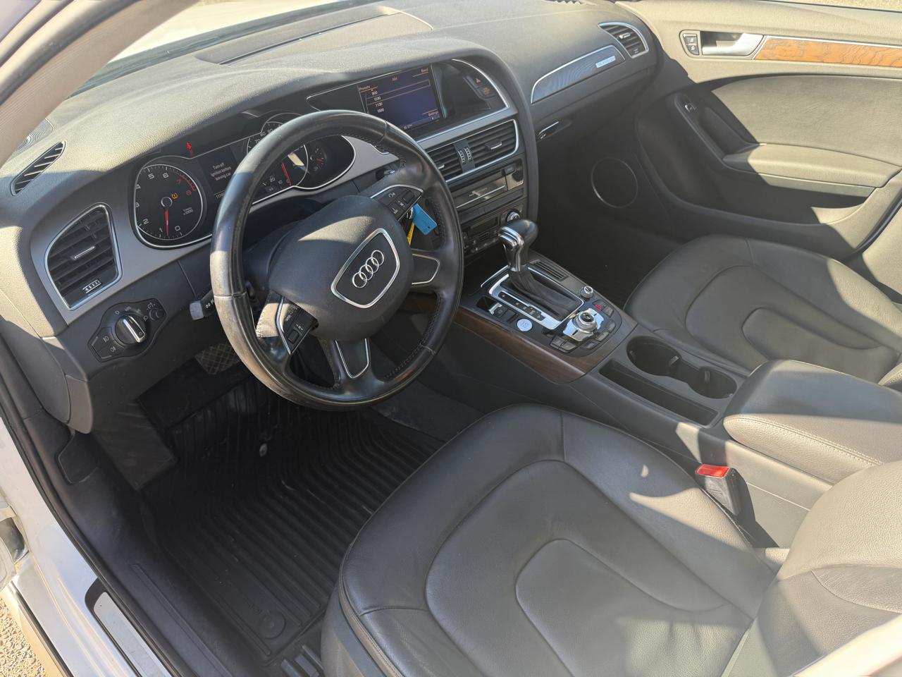 Audi A4 allroad photo 12