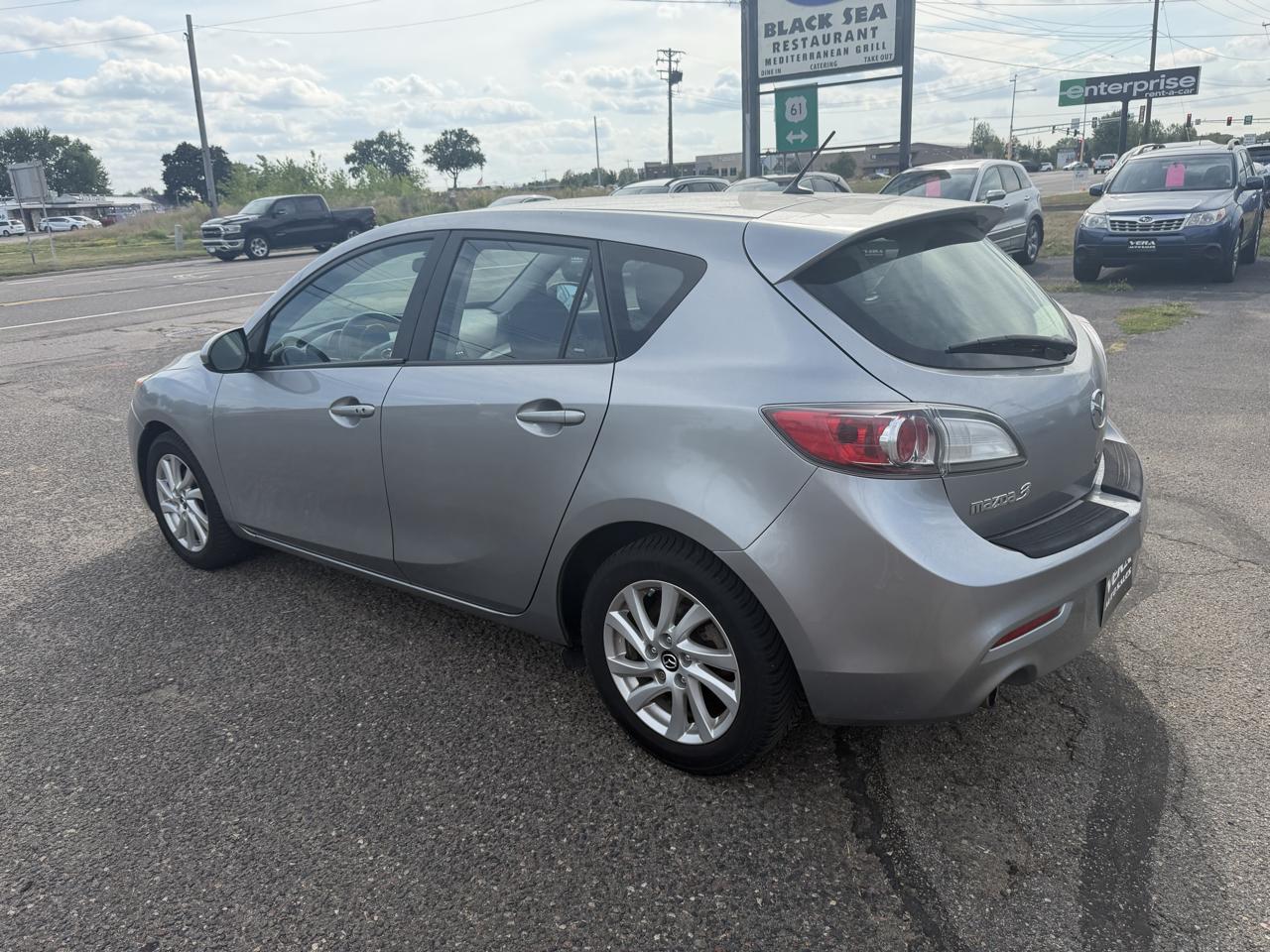 Mazda MAZDA3 i Touring AT 5-Door 2013