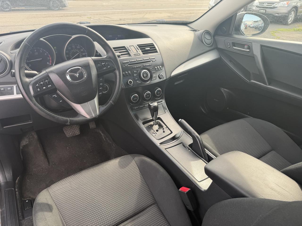 Mazda MAZDA3 i Touring AT 5-Door 2013