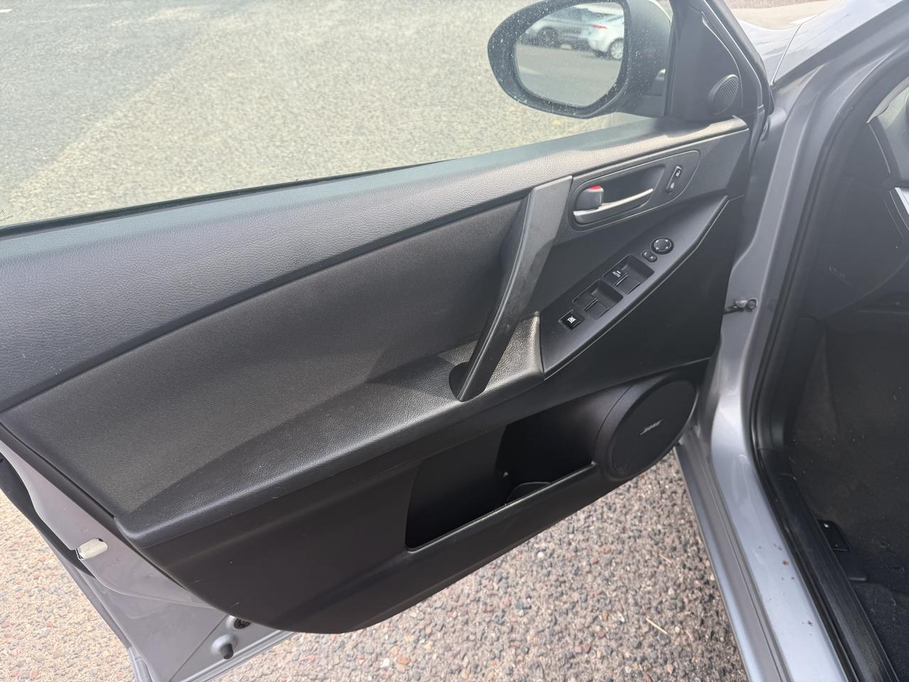 Mazda MAZDA3 i Touring AT 5-Door 2013