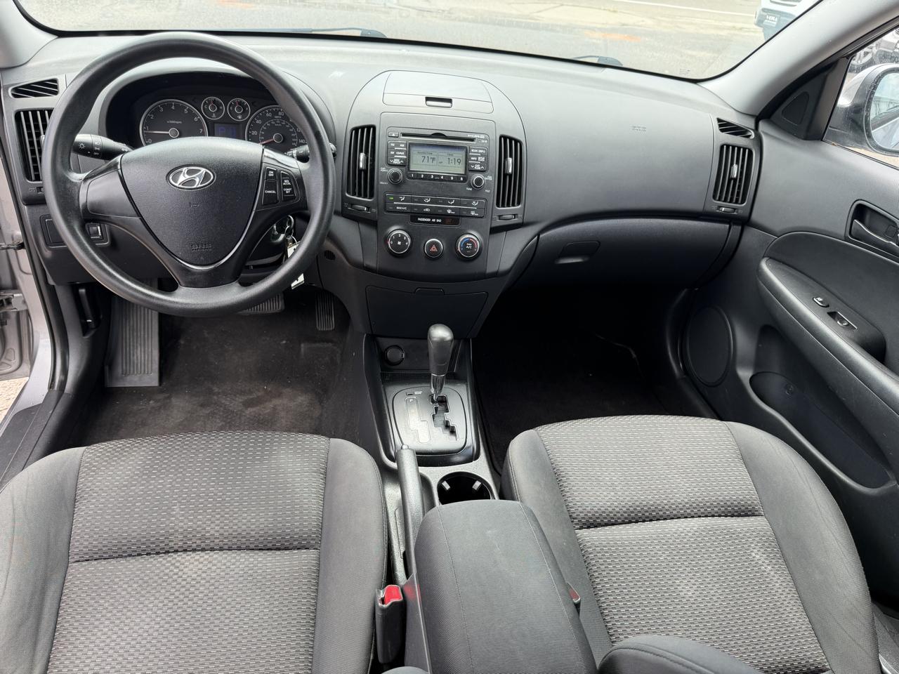 Hyundai Elantra Touring 4dr Wgn Auto GLS 2011