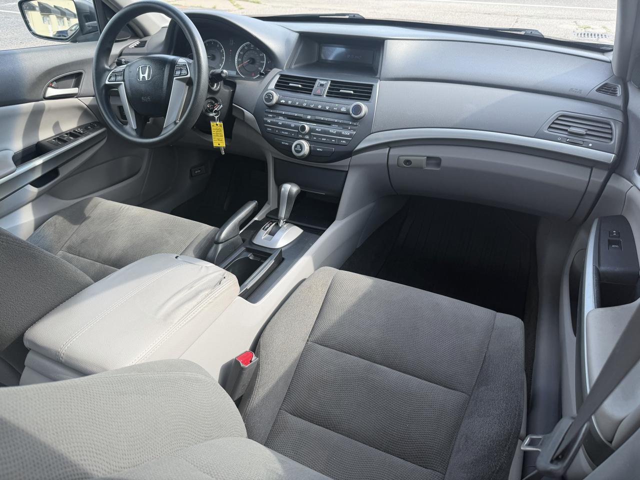 Honda Accord EX Sedan AT 2009