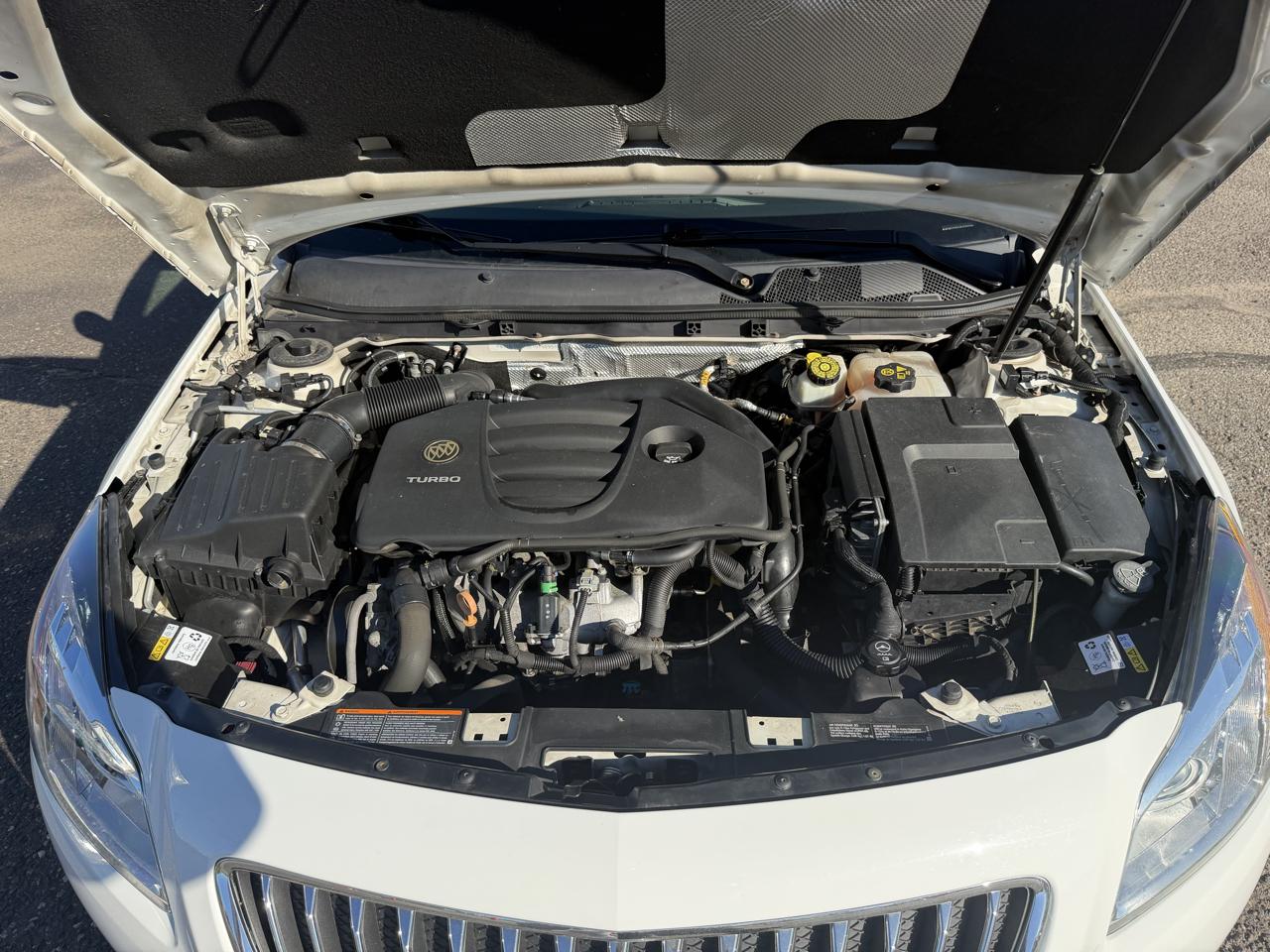 Buick Regal CXL Turbo - 7XT 2011