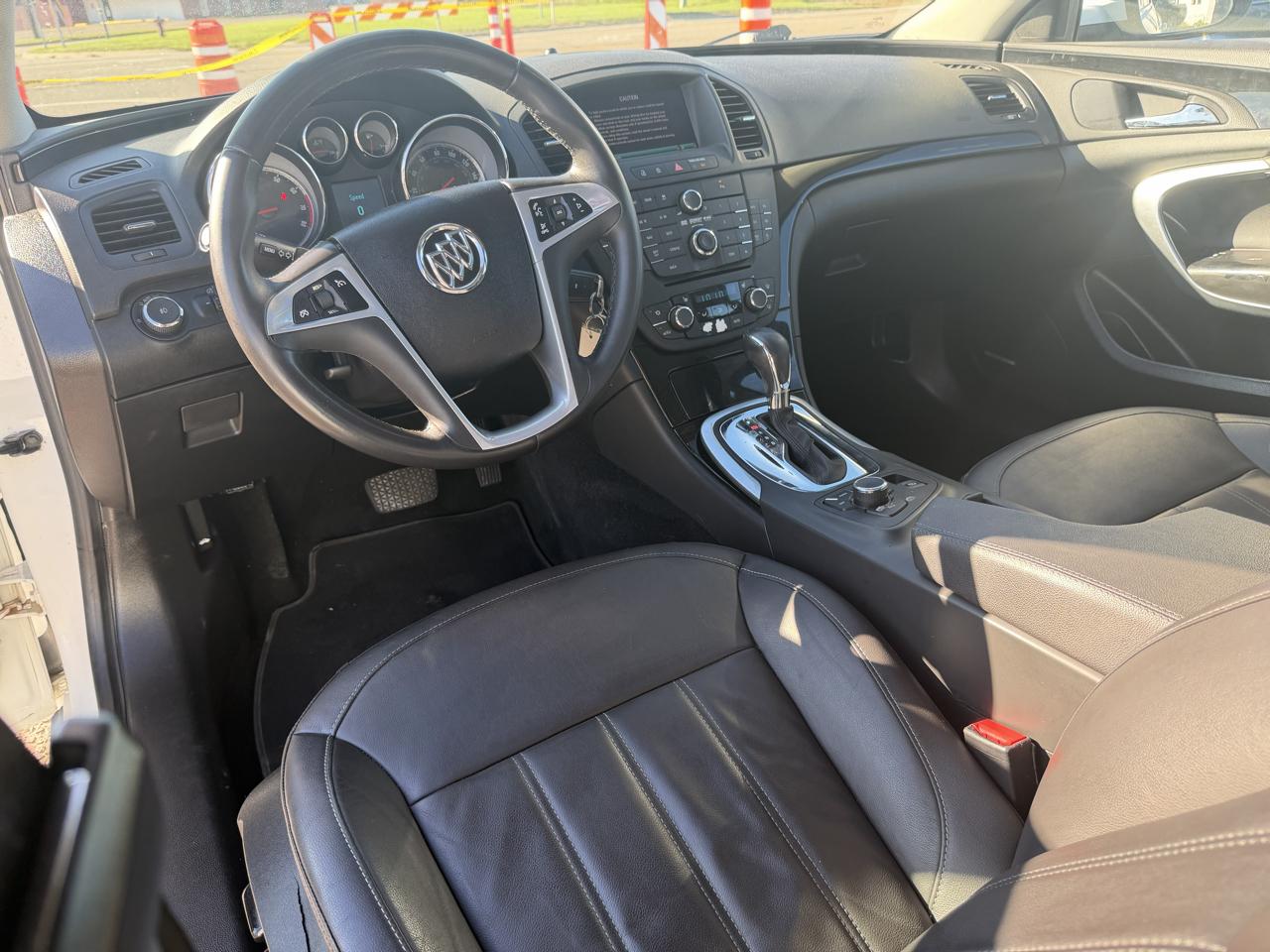 Buick Regal CXL Turbo - 7XT 2011