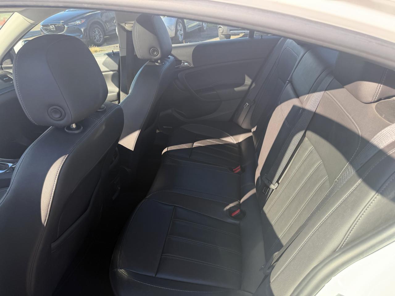 Buick Regal CXL Turbo - 7XT 2011