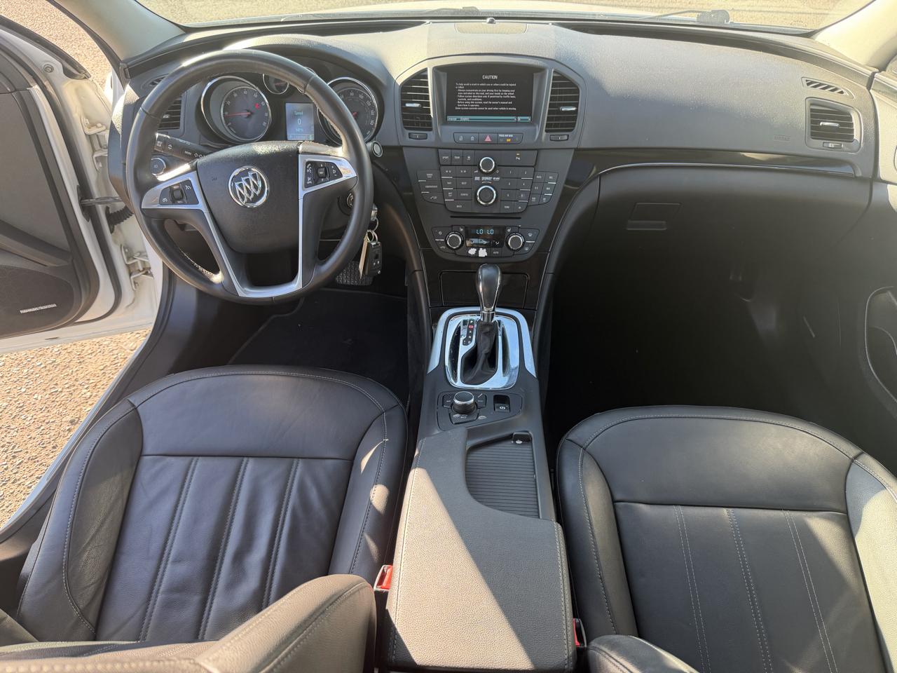 Buick Regal CXL Turbo - 7XT 2011