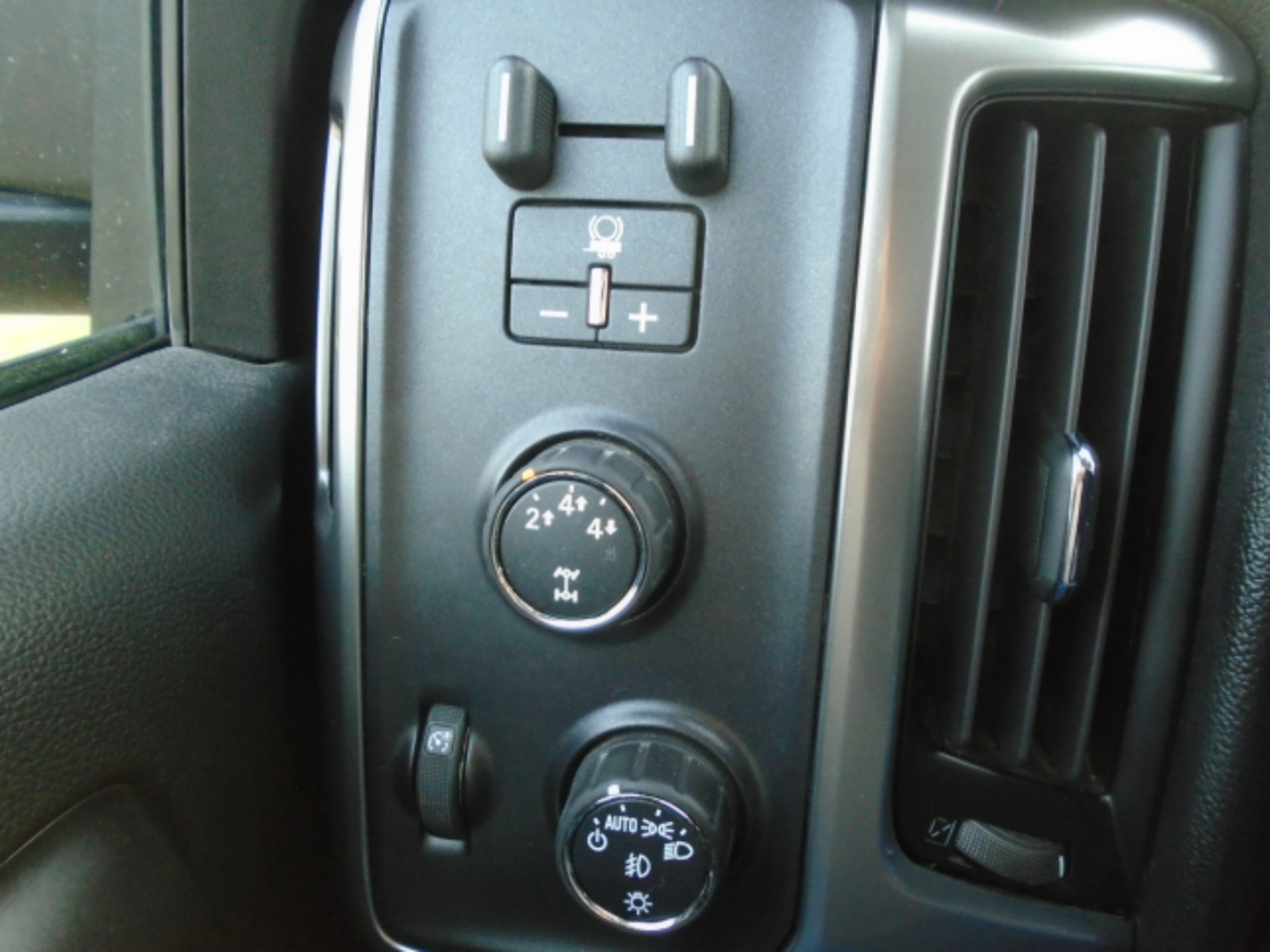 Chevrolet Silverado 2500HD LT Double Cab Long Box 4WD 2015