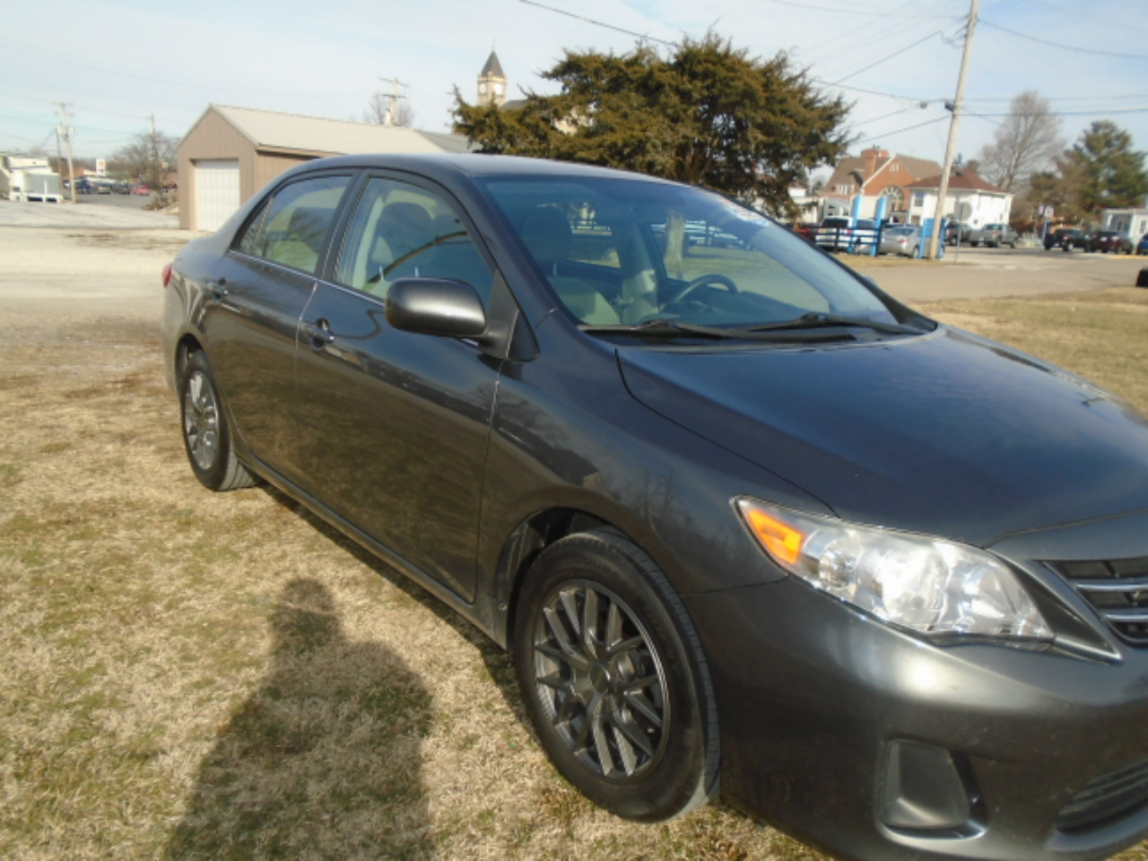 Toyota Corolla LE 4-Speed AT 2013