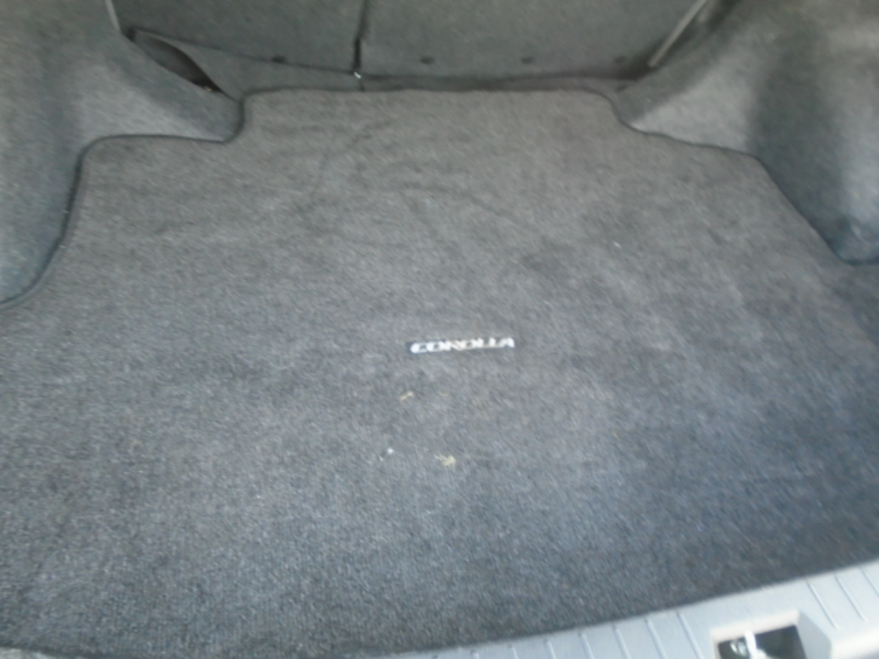 Toyota Corolla LE 4-Speed AT 2013