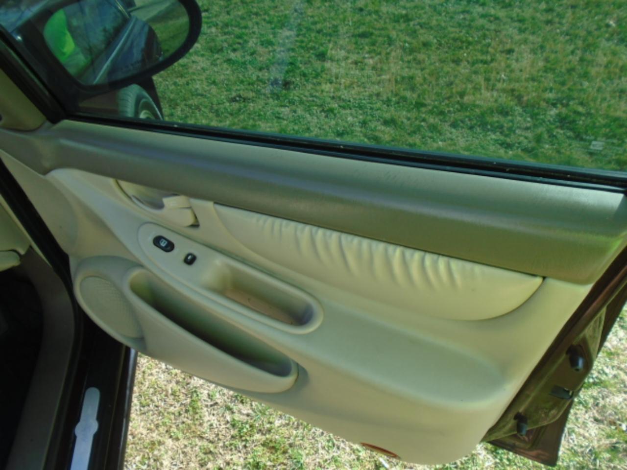 Oldsmobile Alero GLS Sedan 2004