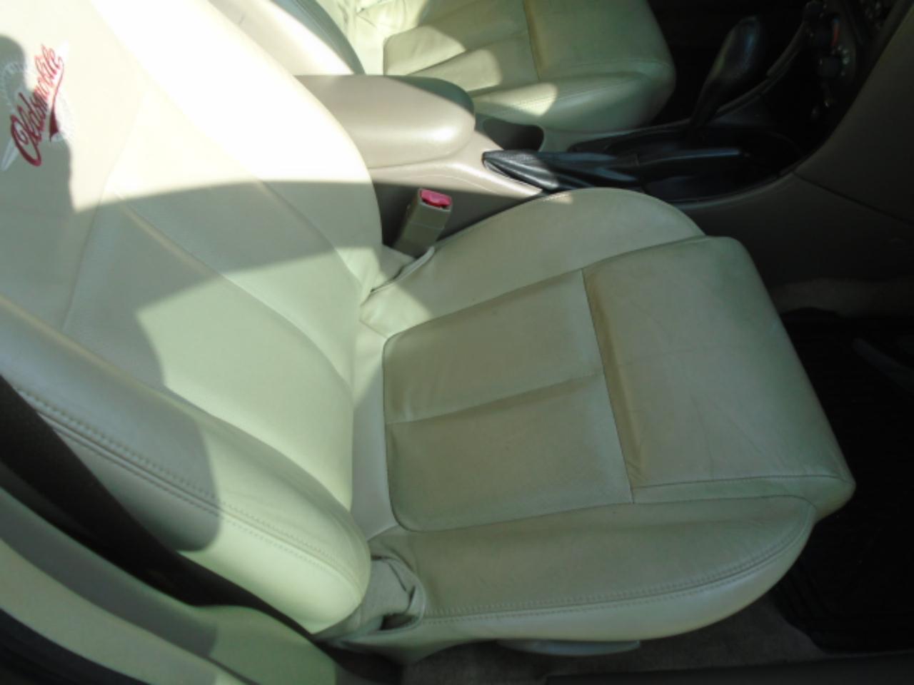 Oldsmobile Alero GLS Sedan 2004