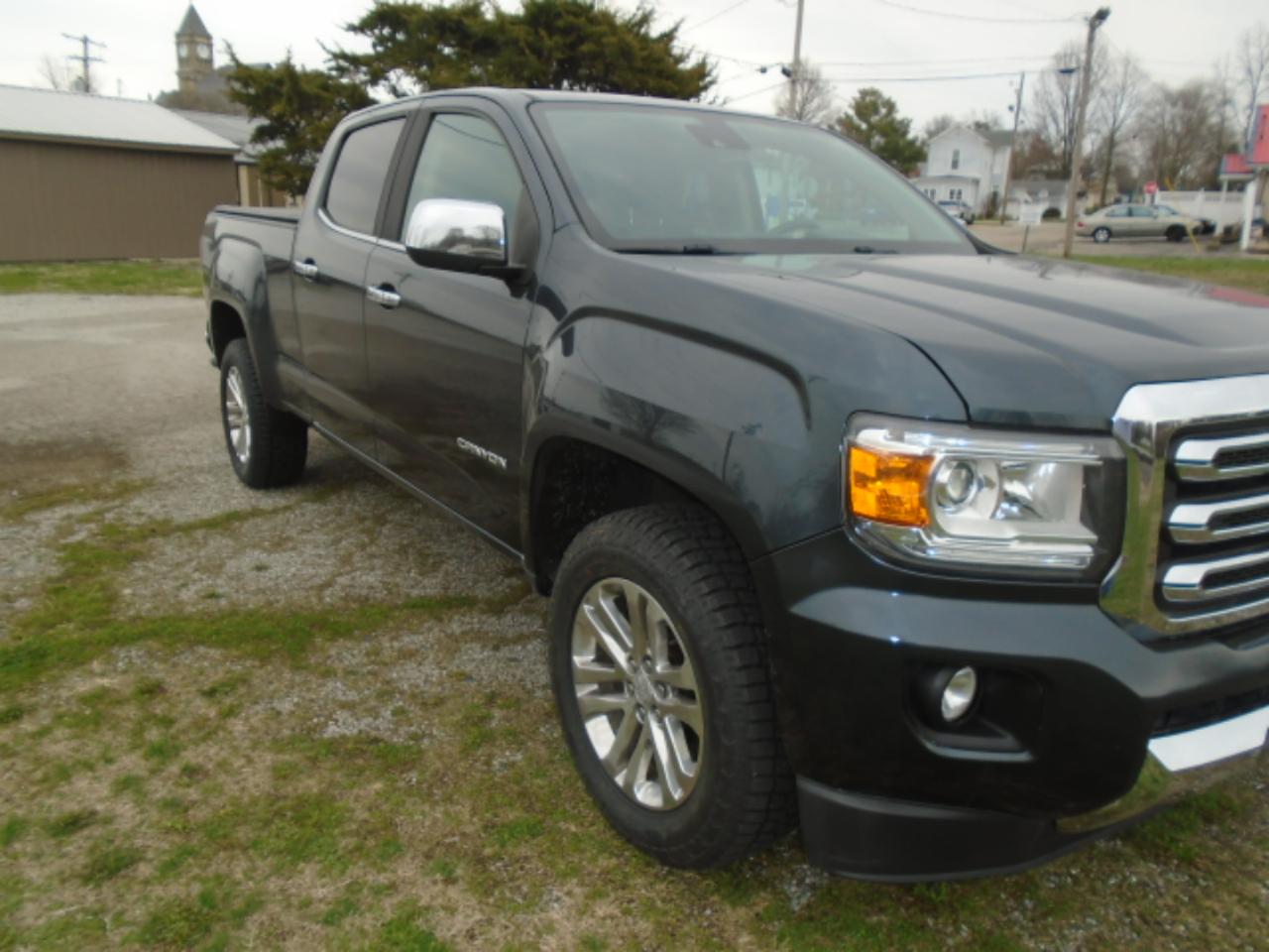 GMC Canyon SLT Crew Cab 4WD Short Box 2017