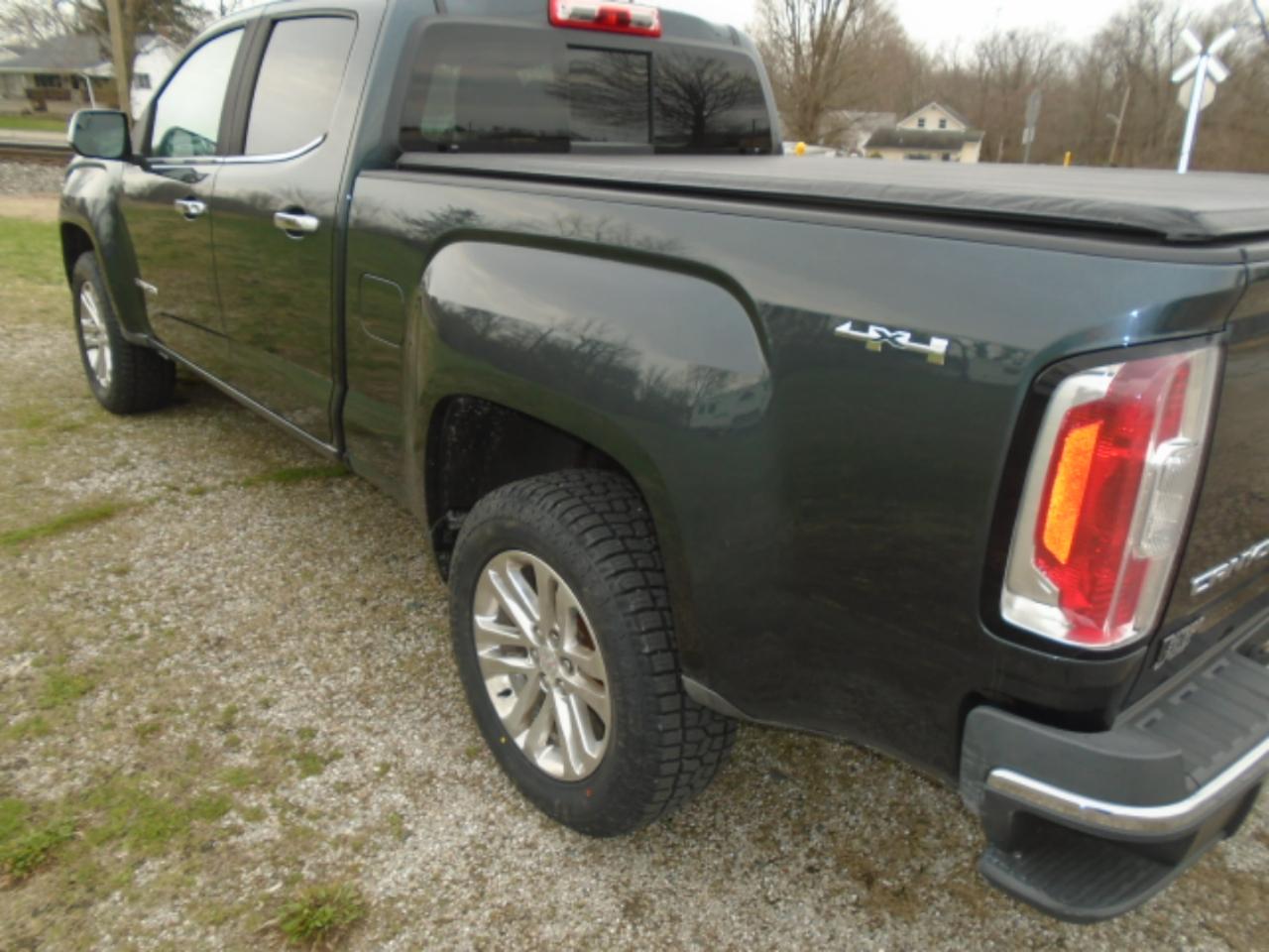 GMC Canyon SLT Crew Cab 4WD Short Box 2017