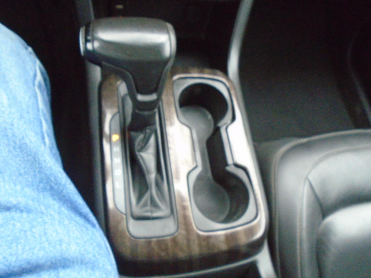 GMC Canyon SLT Crew Cab 4WD Short Box 2017