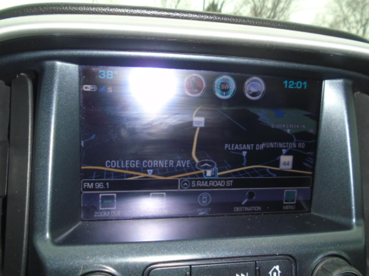 GMC Canyon SLT Crew Cab 4WD Short Box 2017