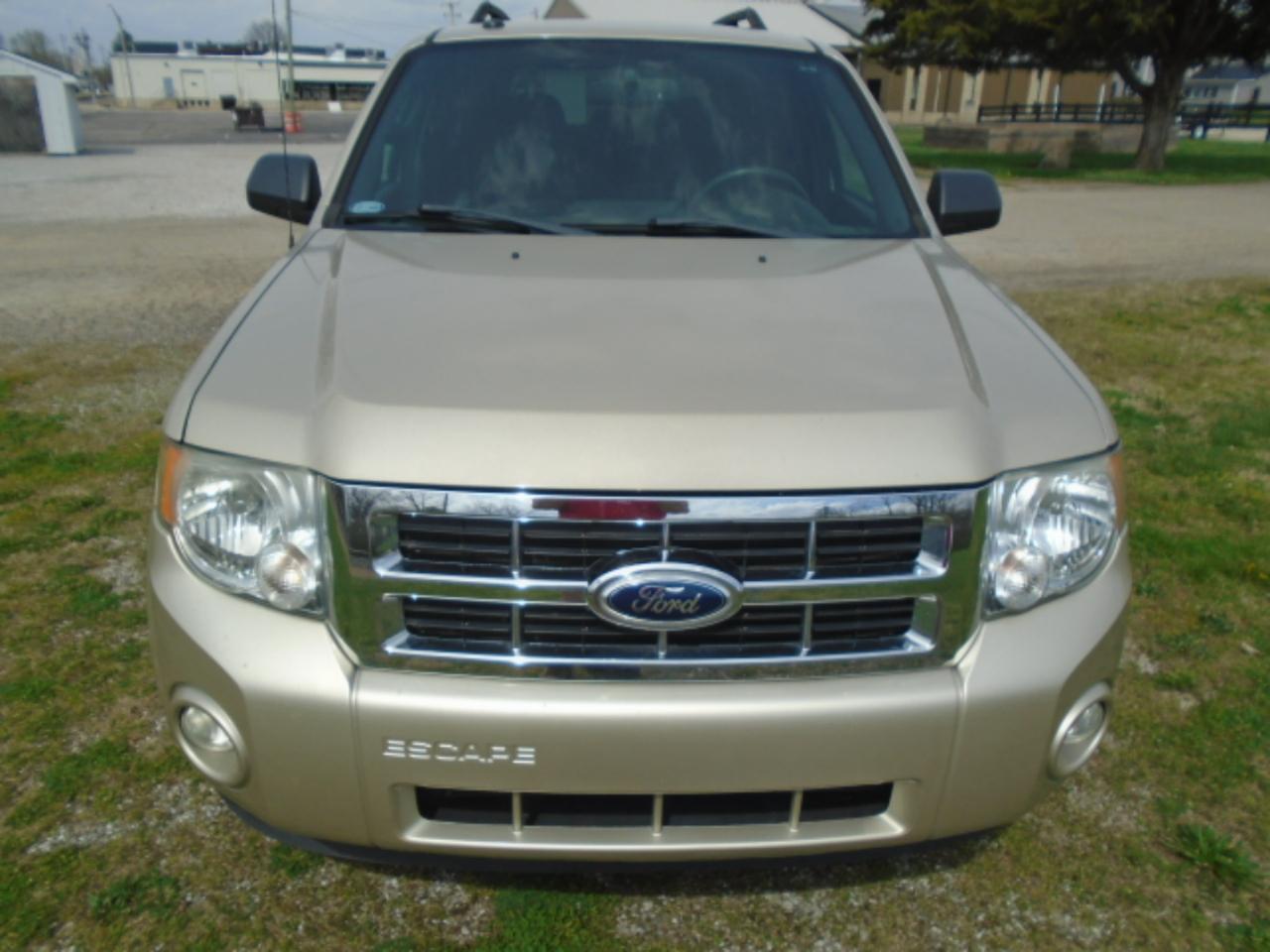 Ford Escape XLT FWD 2012