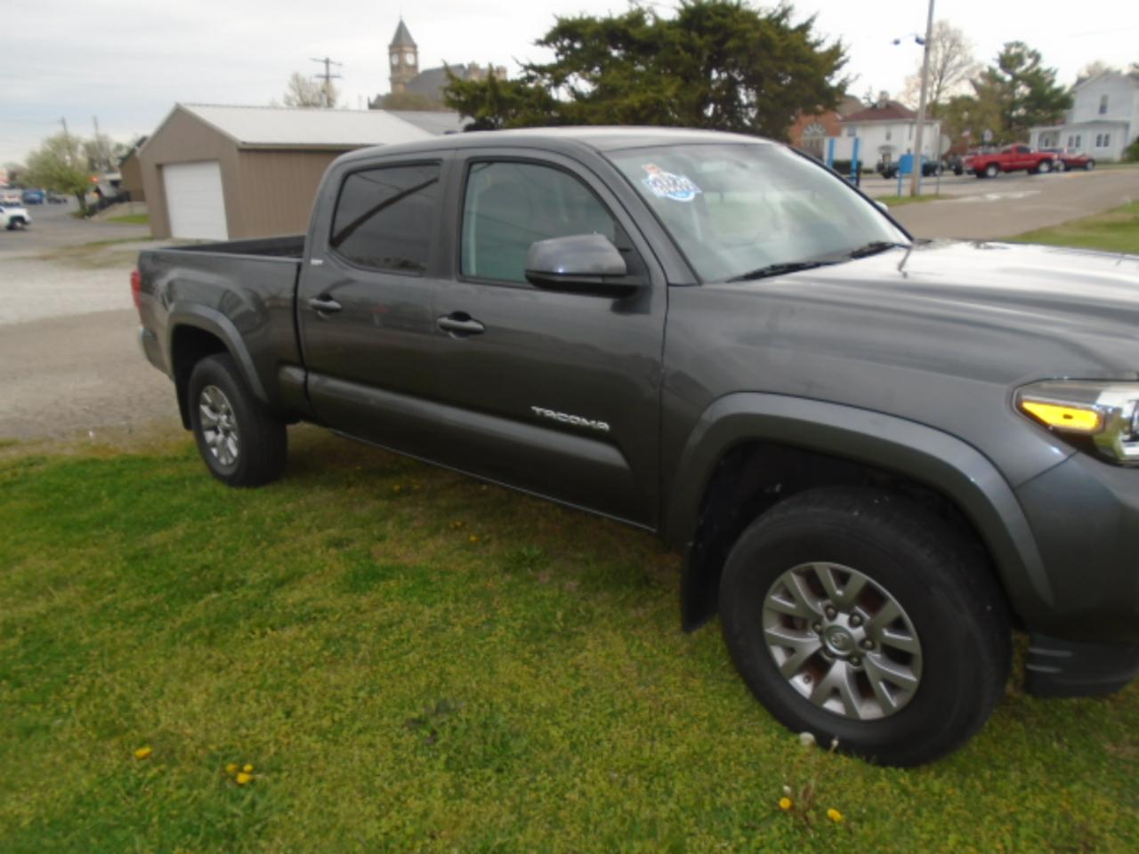 Toyota Tacoma SR5 Double Cab Super Long Bed V6 6AT 4WD 2016