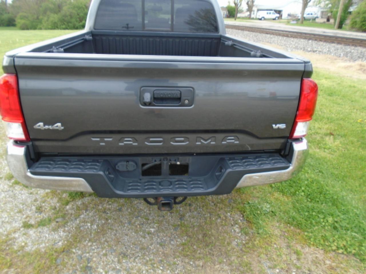 Toyota Tacoma SR5 Double Cab Super Long Bed V6 6AT 4WD 2016