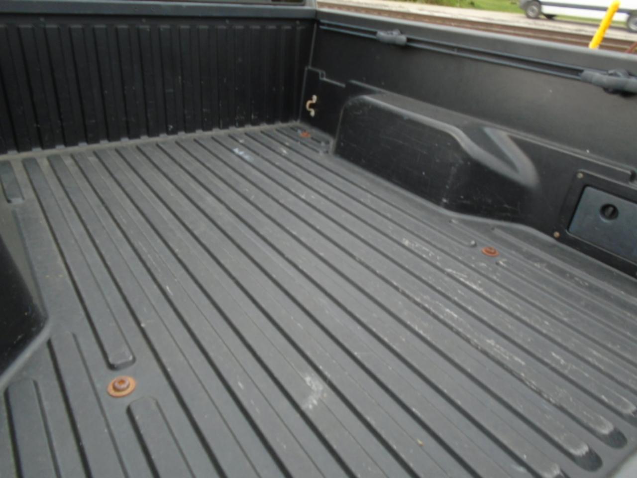 Toyota Tacoma SR5 Double Cab Super Long Bed V6 6AT 4WD 2016