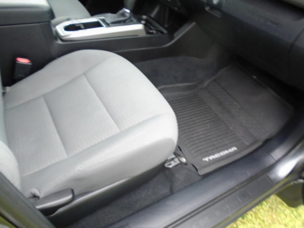 Toyota Tacoma SR5 Double Cab Super Long Bed V6 6AT 4WD 2016