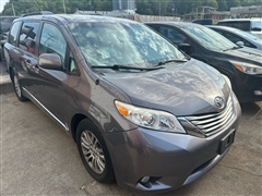 2013 Toyota Sienna 