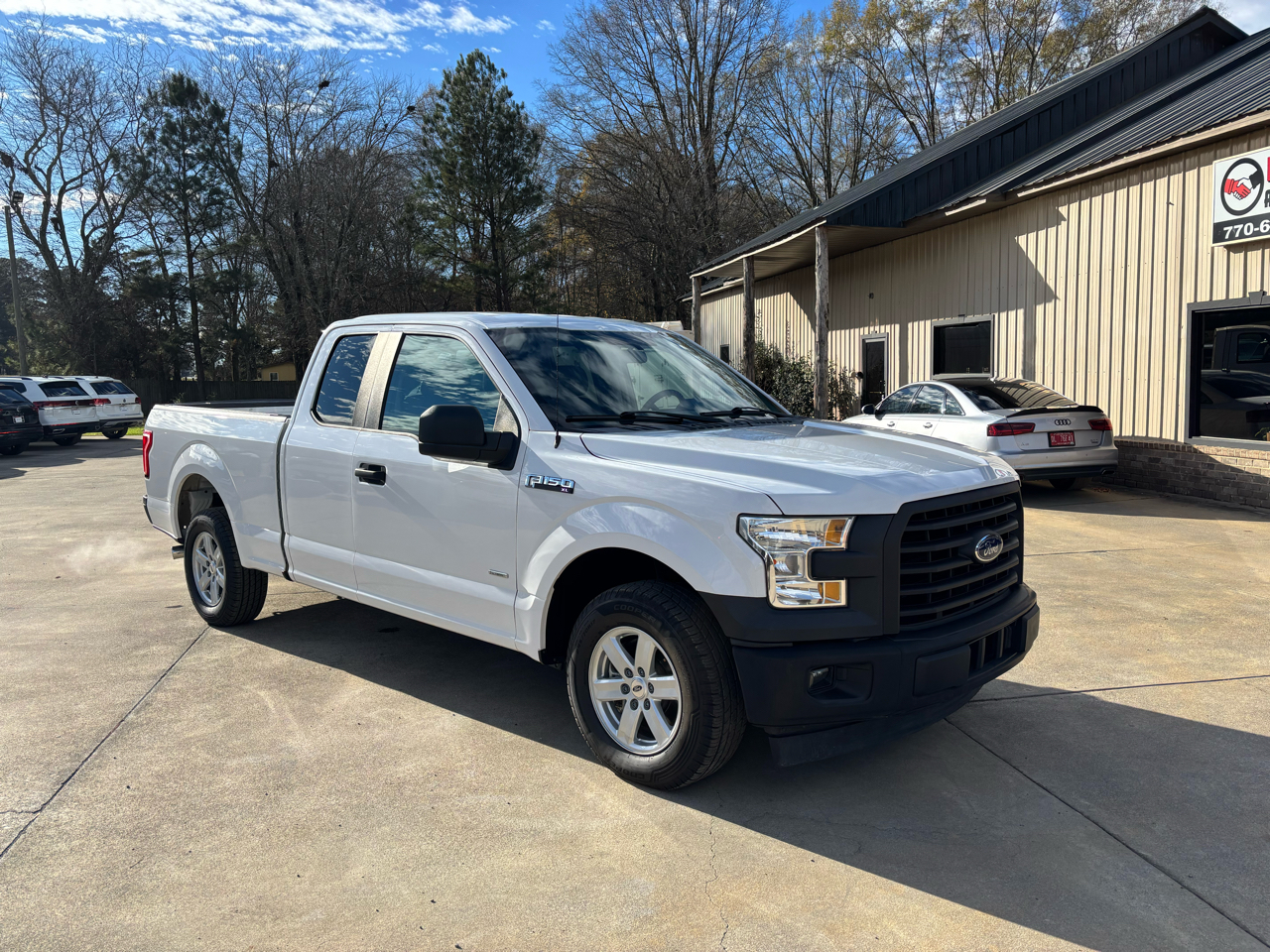 2017 Ford F-150 2WD Supercab 133" XLT