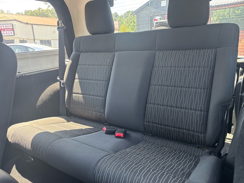 Jeep Wrangler Sport 4WD 2012 Jeep Wrangler Sport 4WD 2012