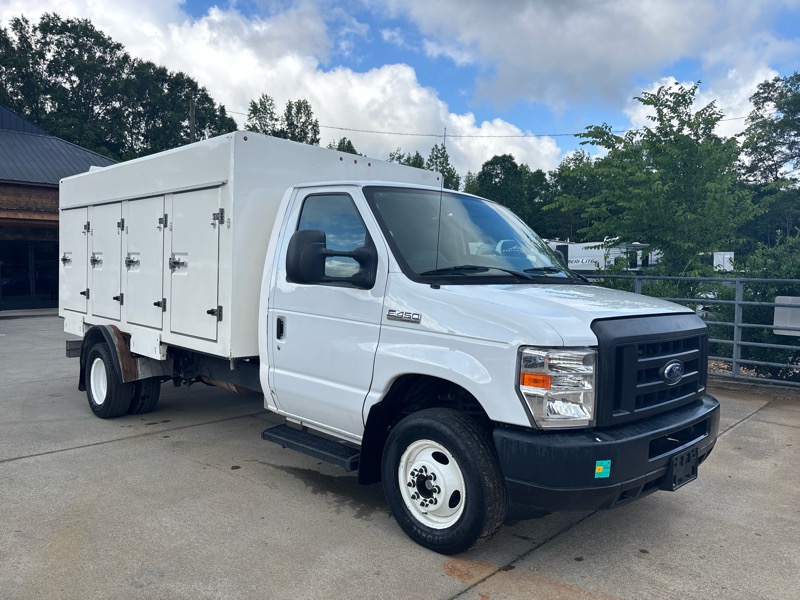 2018 Ford Econoline E450
