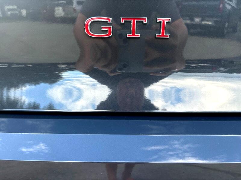 Volkswagen Golf GTI SE 6M 2024 Volkswagen Golf GTI SE 6M 2024