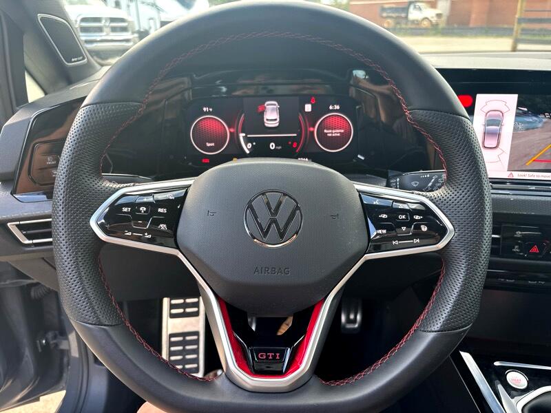 Volkswagen Golf GTI SE 6M 2024 Volkswagen Golf GTI SE 6M 2024