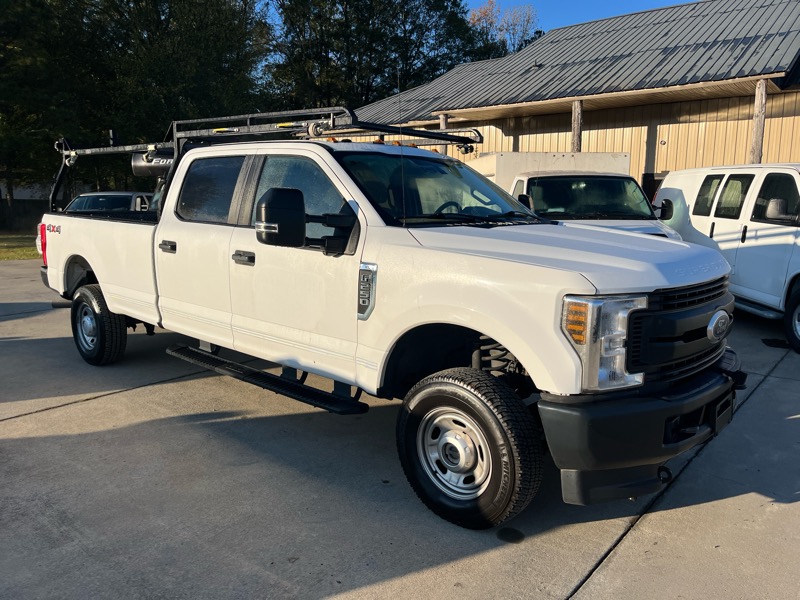 Ford F-250 SD XLT Crew Cab Long Bed 4WD 2019 Ford F-250 SD XLT Crew Cab Long Bed 4WD 2019