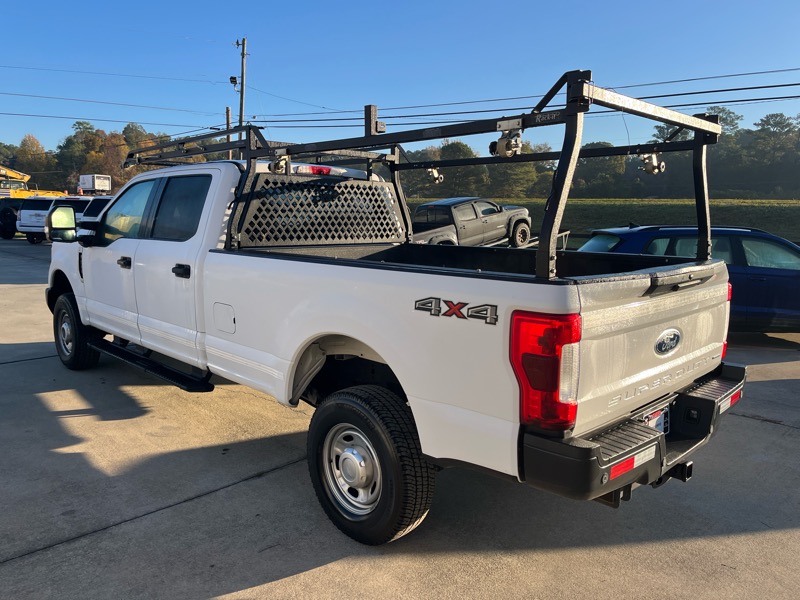 Ford F-250 SD XLT Crew Cab Long Bed 4WD 2019 Ford F-250 SD XLT Crew Cab Long Bed 4WD 2019