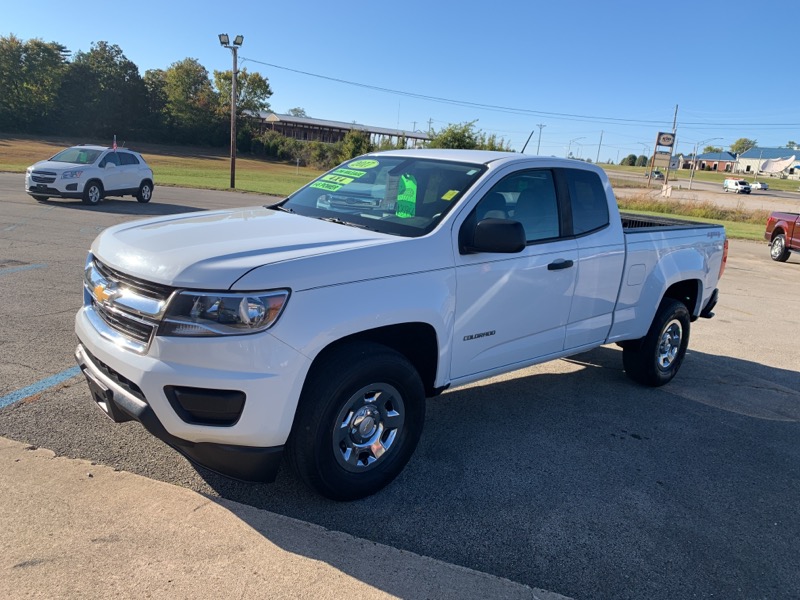 Used 2017 Chevrolet Colorado Work Truck Ext. Cab 4WD for Sale in Poplar